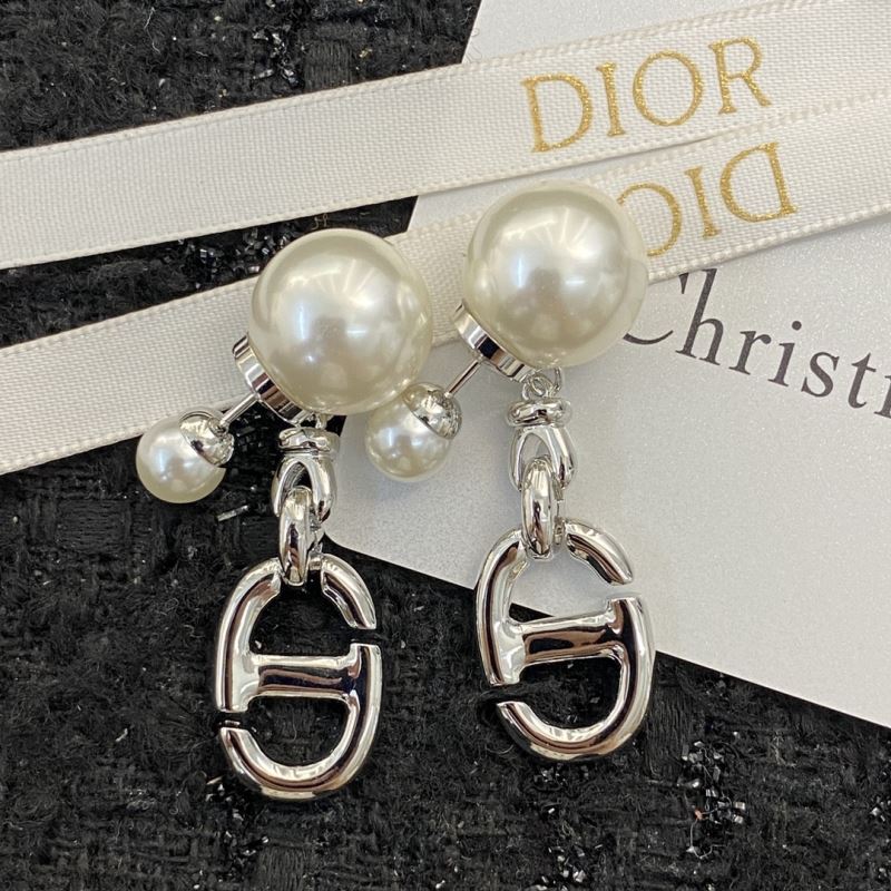 chr1st1an D10r earrings
